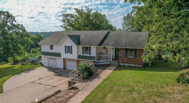 Photo of 501 Wildwood Ln, Waynesville, MO 65583