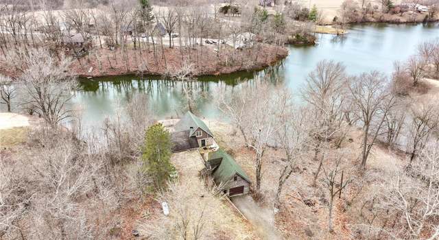 Photo of 32689 Willow Hills Pl, Brighton, IL 62012