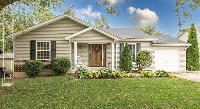 Photo of 1421 Saint Gregory Ln, St Charles, MO 63304
