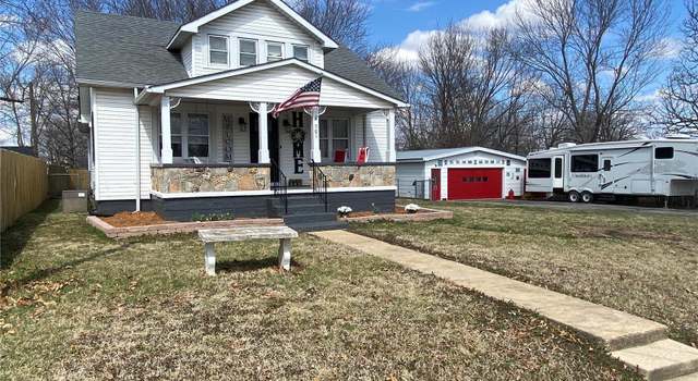 Photo of 901 W Myrtle St, Cuba, MO 65453