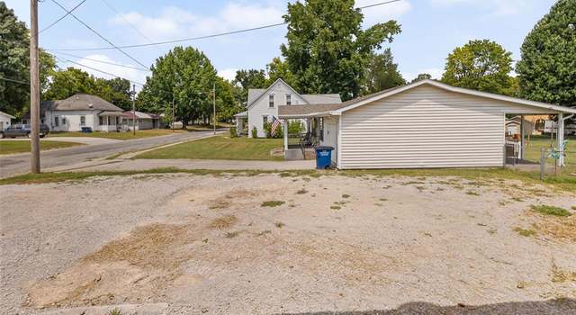 Photo of 115 W 4th St, Sparta, IL 62286