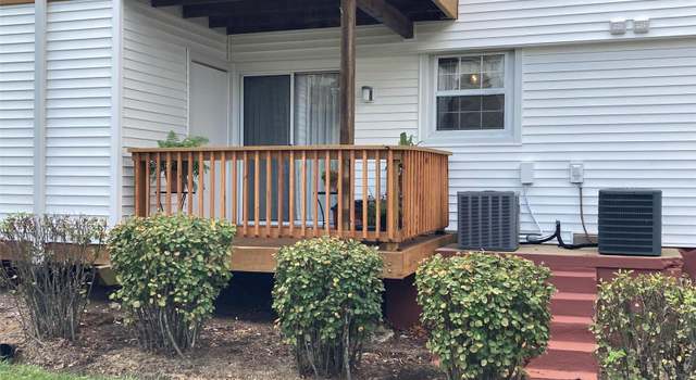 Photo of 9081 W Swan Cir, St Louis, MO 63144