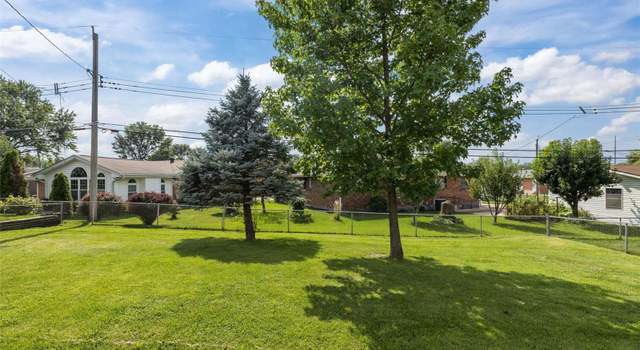 Photo of 9941 Bonton Dr, Saint Louis, MO 63123