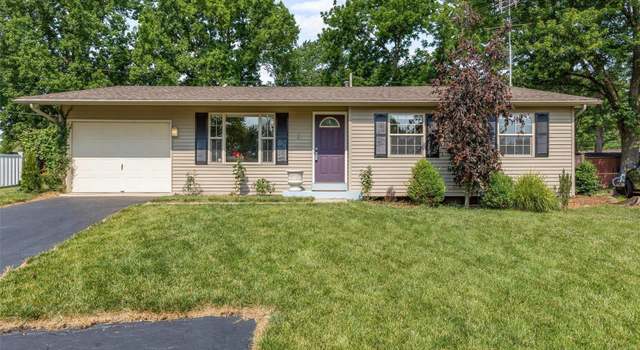 Photo of 21 Woodfork Ct, Maryland Heights, MO 63043