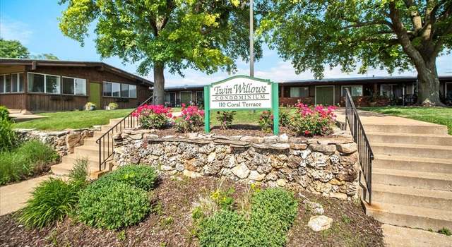 Photo of 110 Coral Ter #8, Ballwin, MO 63011