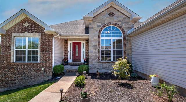 Photo of 2352 Mountain Crest Ct, Washington, MO 63090