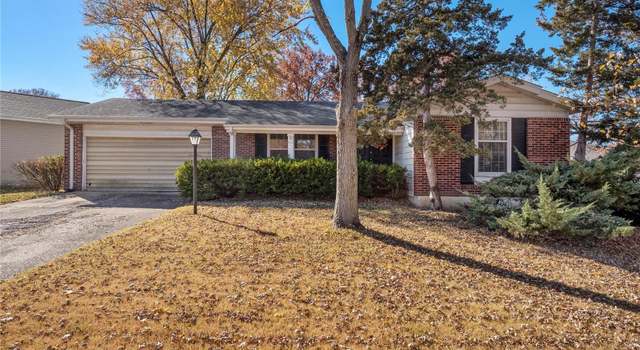 Photo of 2215 Ben Clare Dr, Fenton, MO 63026