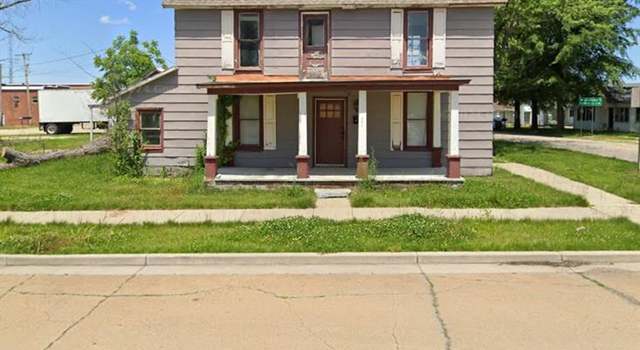 Photo of 902 Walnut St, Bismarck, MO 63624