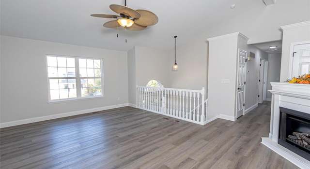 Photo of 382 Green Jade Estates Dr, Fenton, MO 63026