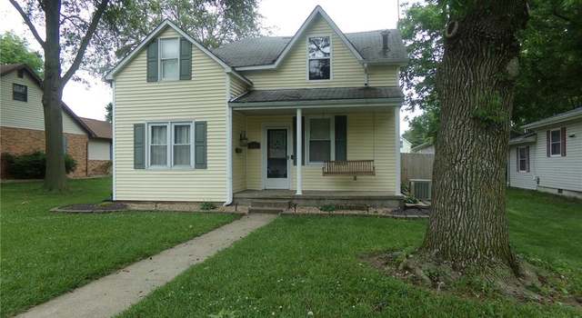 Photo of 635 S 6th St, Breese, IL 62230