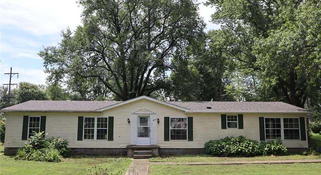 Photo of 504 Hinton St, Kane, IL 62054