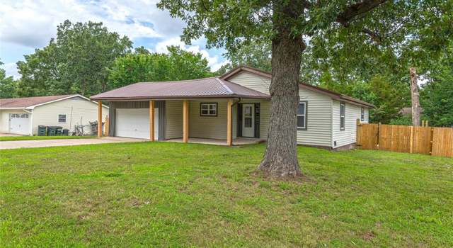 Photo of 105 Story St, Waynesville, MO 65583