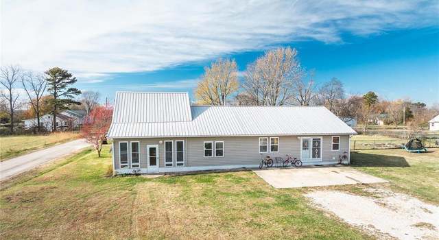 Photo of 255 Walnut St, Edgar Springs, MO 65462