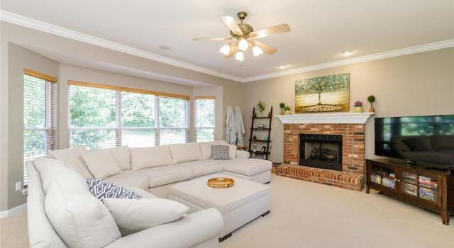 Photo of 4232 Georgian Oaks Dr, St Charles, MO 63304