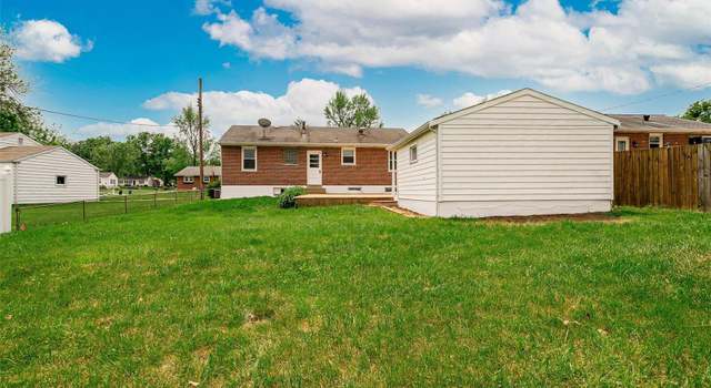 Photo of 10809 Palmyra Ct, St Louis, MO 63123