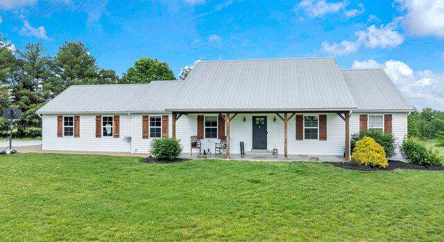 Photo of 27080 Sunnyside Rd, Warrenton, MO 63383