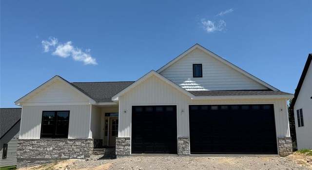 Photo of 988 Half Moon Ln, Caseyville, IL 62232