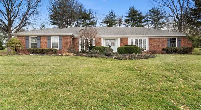 Photo of 42 Forest Club Dr, Chesterfield, MO 63005