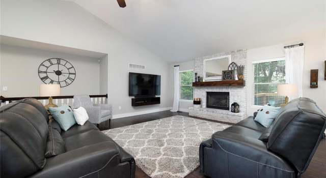 Photo of 1252 Ashford Place Dr, O'fallon, MO 63366