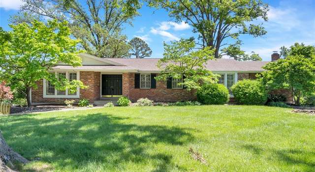 Photo of 10014 Aldred Dr, Sunset Hills, MO 63128