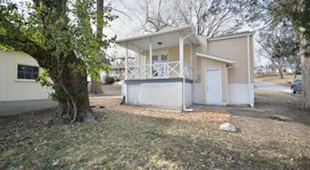 Photo of 1028 N 4th St, St Charles, MO 63301