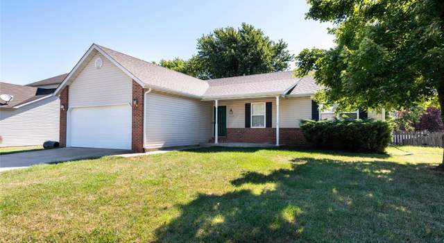 Photo of 1114 Tazewell Dr, O'fallon, IL 62269