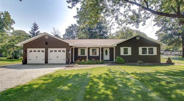 Photo of 611 N Hickory St, Jerseyville, IL 62052