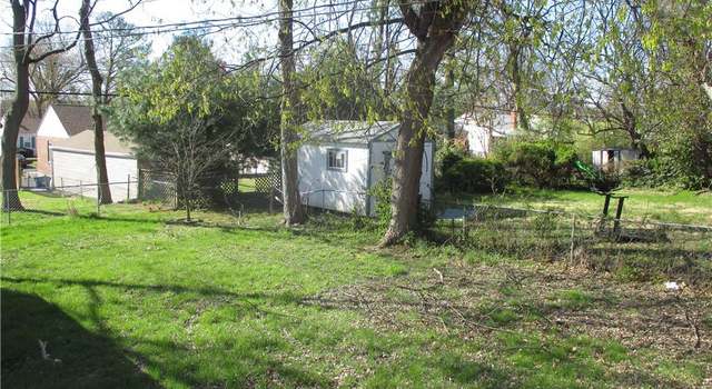 Photo of 10424 San Carlos Ln, St Ann, MO 63074