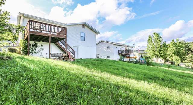 Photo of 1828 Deer Creek Dr, De Soto, MO 63020
