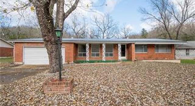 Photo of 108 Elliott Dr, Waynesville, MO 65583