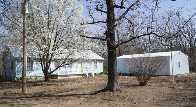 Photo of 13755 Golden View Ln, Lebanon, MO 65536