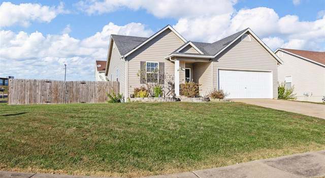 Photo of 201 Hawks Rest Ct, Winfield, MO 63389