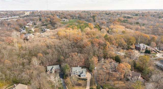 Photo of 11070 Rambling Oaks Dr, Sunset Hills, MO 63128