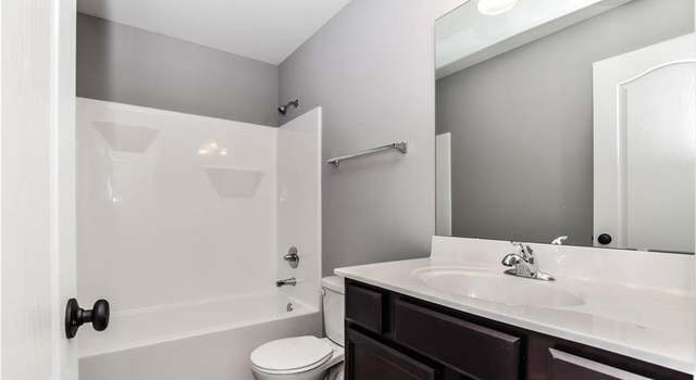 Photo of 27489 Forest Ridge Ct, Warrenton, MO 63383