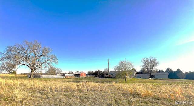 Photo of 305 White School Rd, Iberia, MO 65459