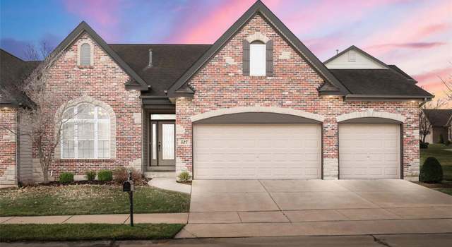 Photo of 527 Sgt Pepper Dr, St Peters, MO 63376