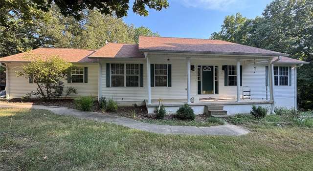 Photo of 220 Stone Creek Dr, Poplar Bluff, MO 63901