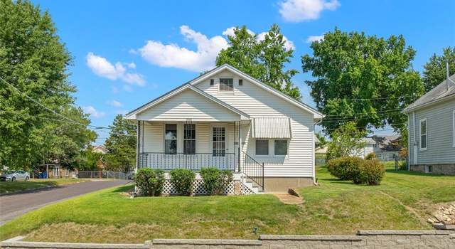 Photo of 300 Fair St, Washington, MO 63090