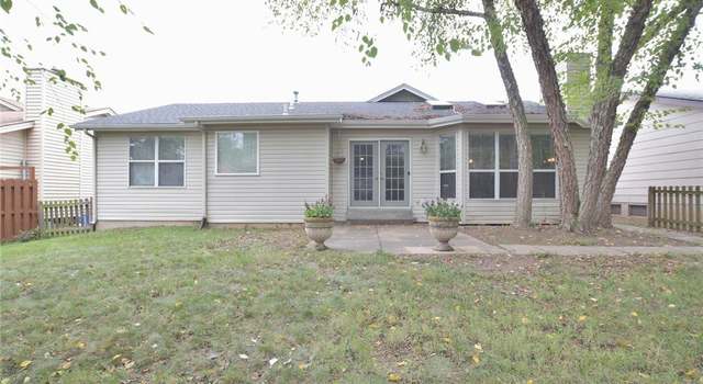 Photo of 107 Barrington Dr, St Peters, MO 63376