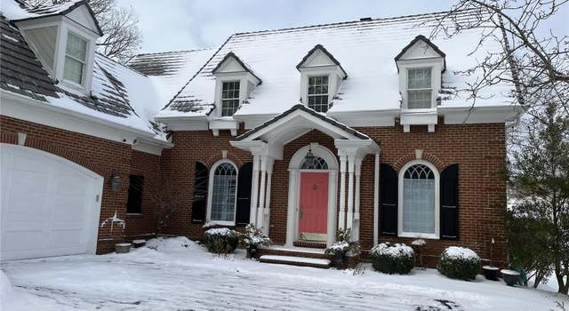 Photo of 185 Wood Glen Ct, St Albans, MO 63073