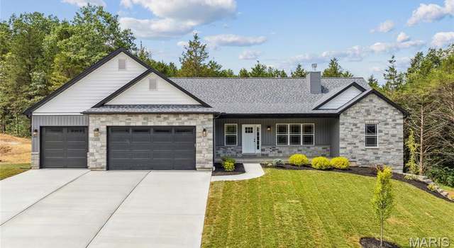 Photo of 407 Shady Trail Dr, Troy, MO 63379