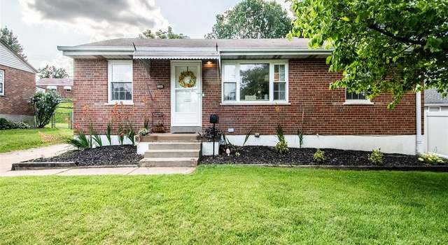 Photo of 8935 Blackpool Dr, MO 63123
