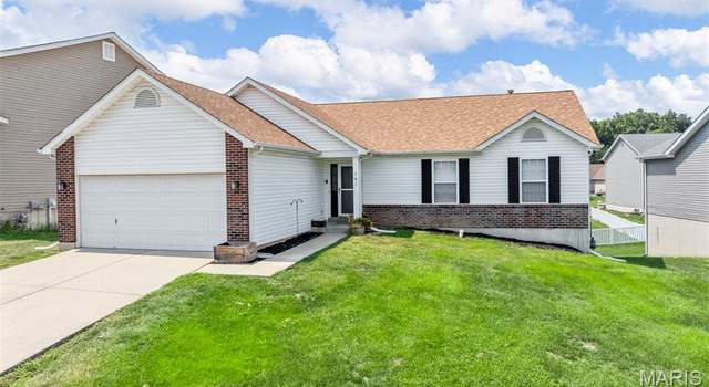 Photo of 141 Majestic Lakes Blvd, Moscow Mills, MO 63362