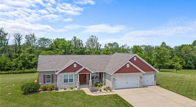 Photo of 429 Kora Ln, Saint Jacob, IL 62281
