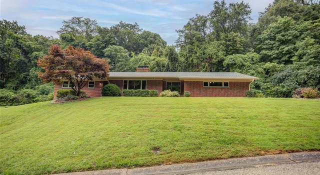 Photo of 3 Sylvania Dr, Belleville, IL 62223