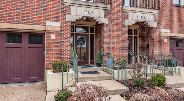 Photo of 1206 S Main St, St Charles, MO 63301
