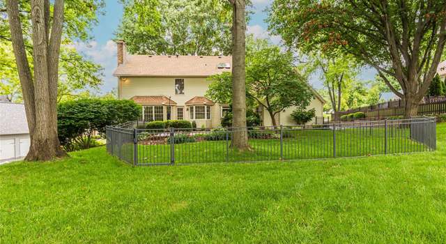 Photo of 384 Greentrails Dr S, Chesterfield, MO 63017