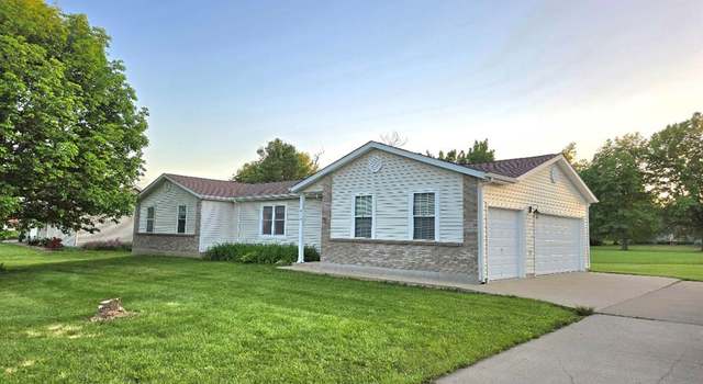 Photo of 108 Meadow Ln, Montgomery City, MO 63361