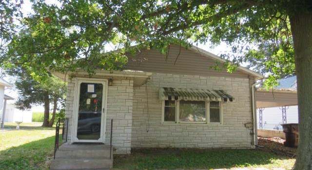 Photo of 715 Springfield Rd, Gillespie, IL 62033