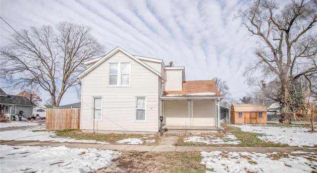 Photo of 803 W Exchange St, Jerseyville, IL 62052